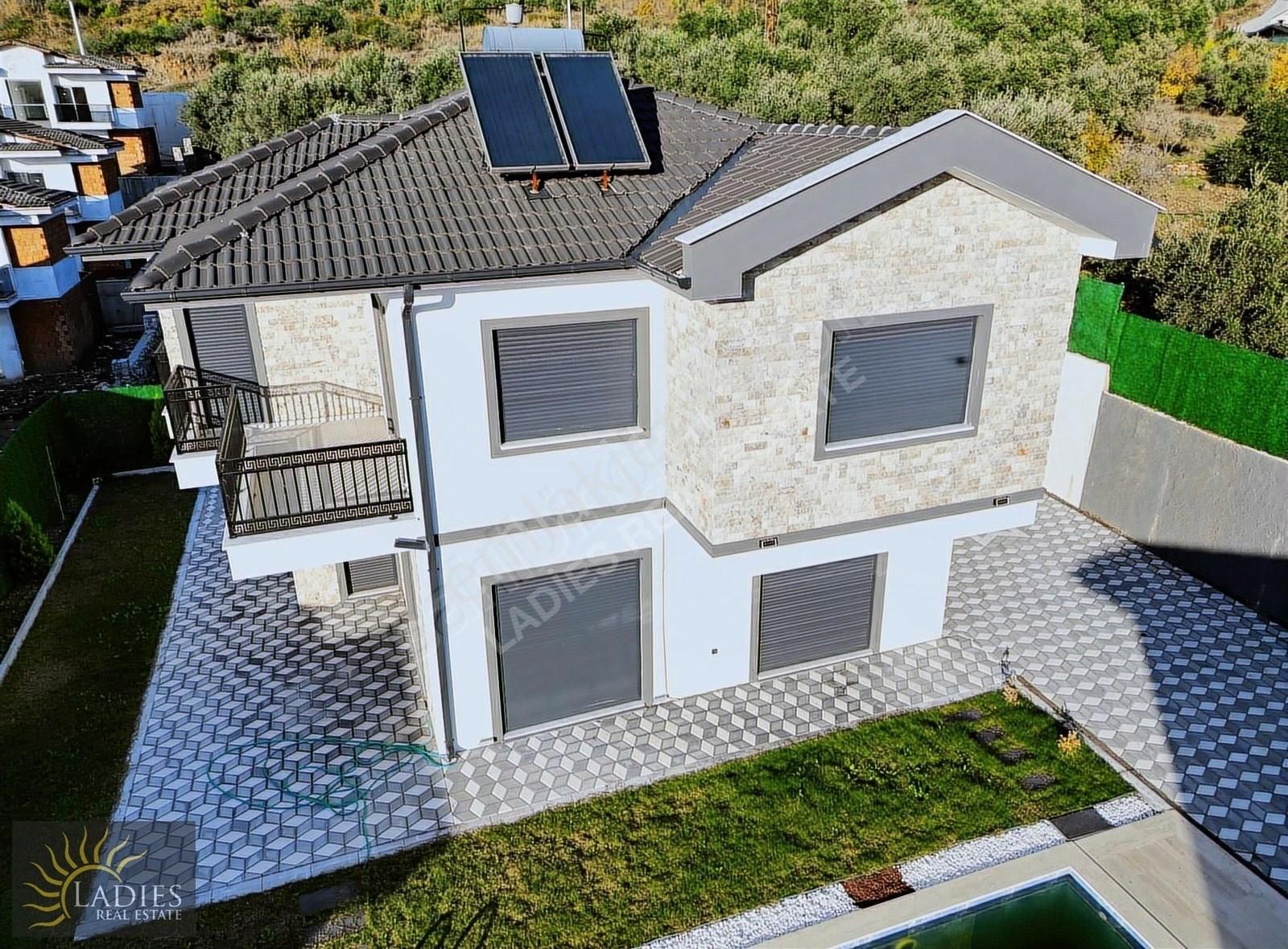 Ladies Emlak'tan Akkaya'da Satılık Havuzlu Villa - Görsel 5