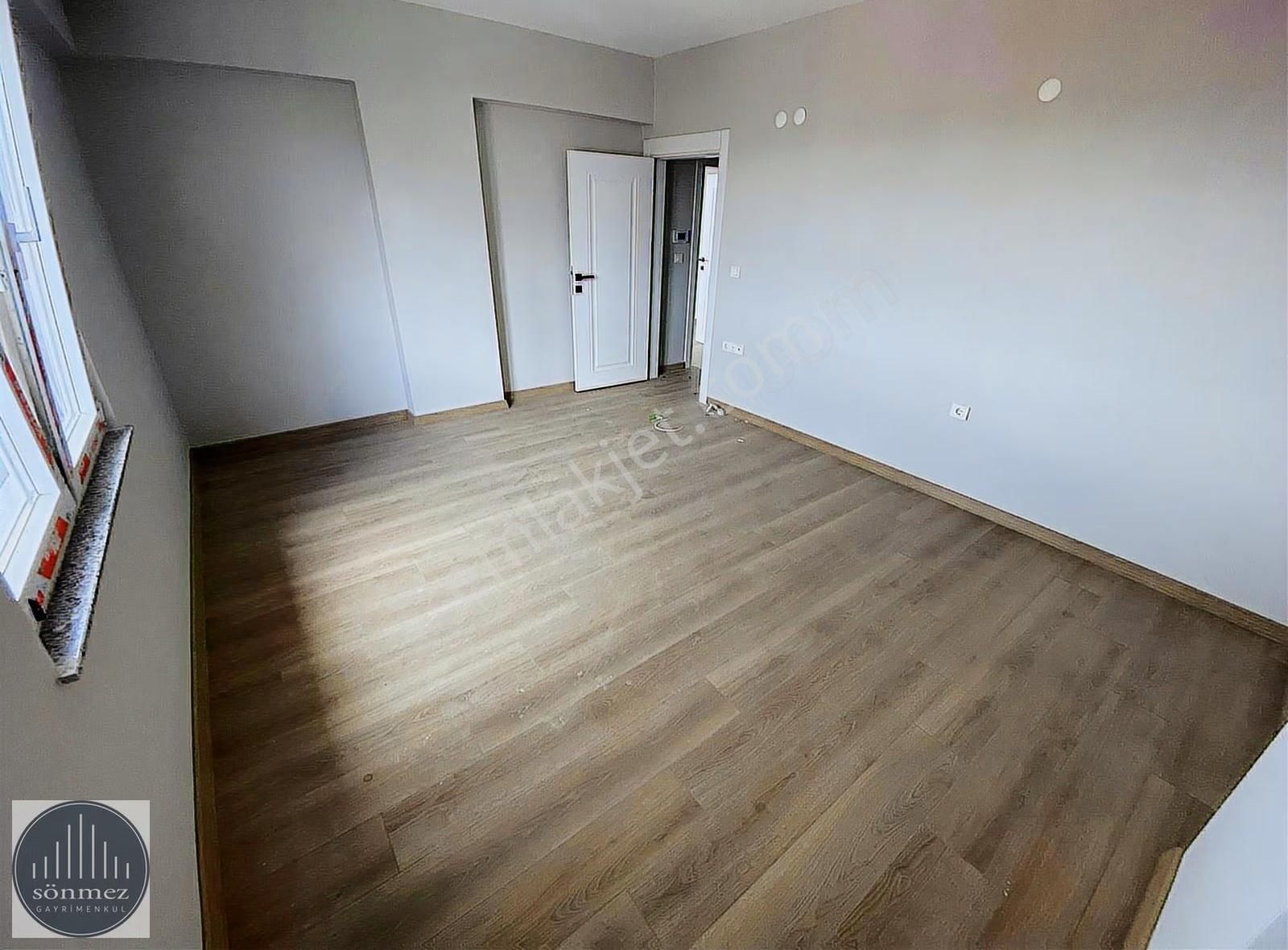 Sönmez'den Akyazı Rus Pazarı Kavşağı Sıfır Kiralık Ofisler - Görsel 9