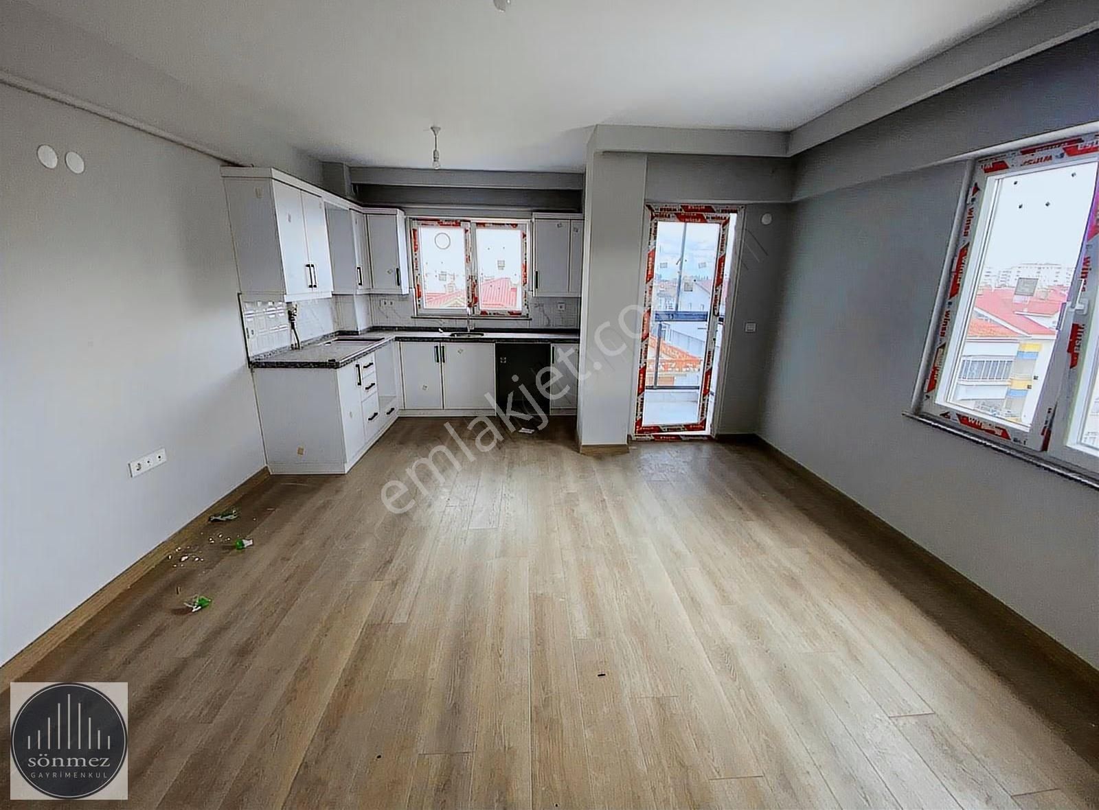 Sönmez'den Akyazı Rus Pazarı Kavşağı Sıfır Kiralık Ofisler - Görsel 14