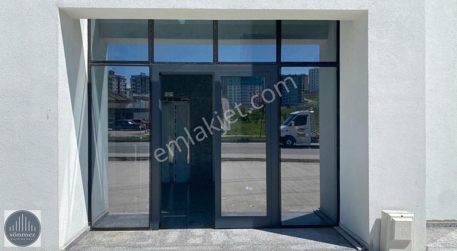Sönmez'den Karşıyaka'nın Merkezinde Kiralık Sıfır Ofisler - Görsel 24