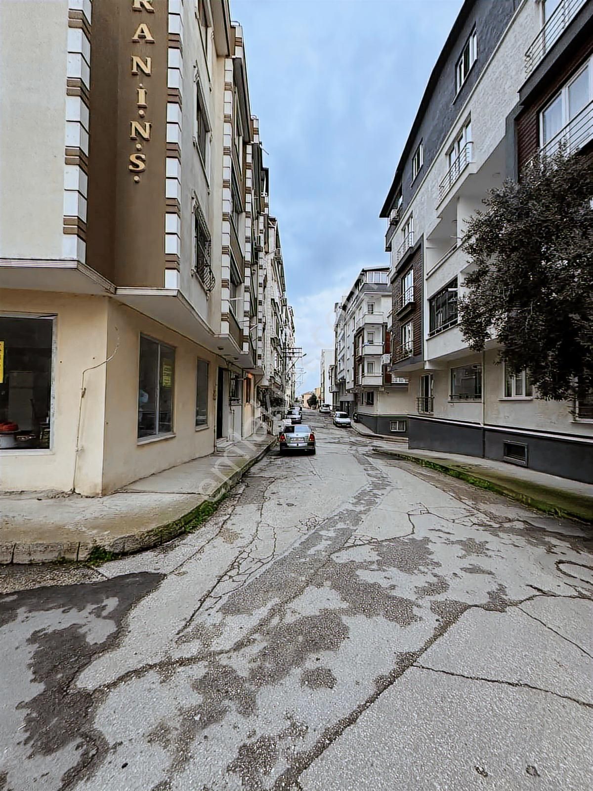 Selimiye Mahallesinde Satılık Köşe Dükkan - Görsel 9