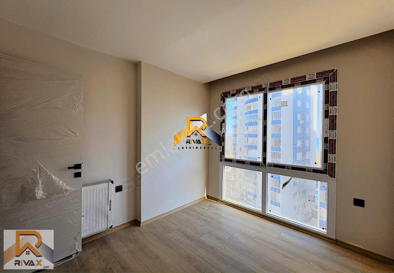 Rivax'tan Denize Yürüme Mesafesi İle Bölgenin Kalbinde Sıfır 2+1 - Görsel 17