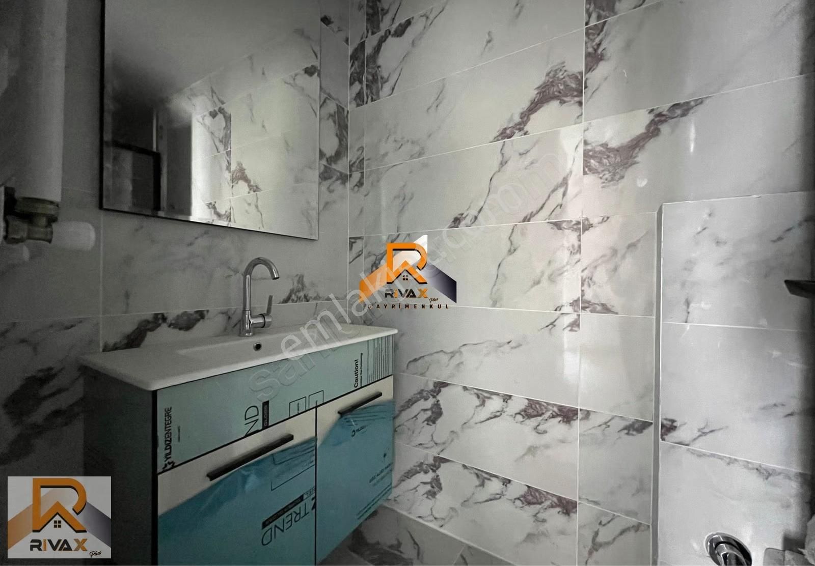 Rivax'tan Denize Yürüme Mesafesi İle Bölgenin Kalbinde Sıfır 2+1 - Görsel 24