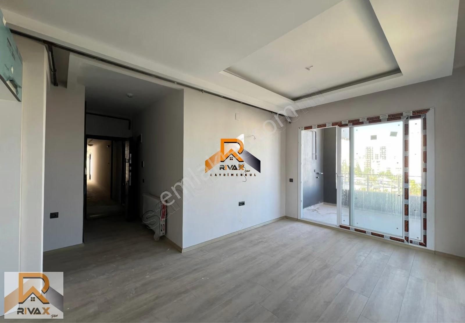 Rivax'tan Denize Yürüme Mesafesi İle Bölgenin Kalbinde Sıfır 2+1 - Görsel 21