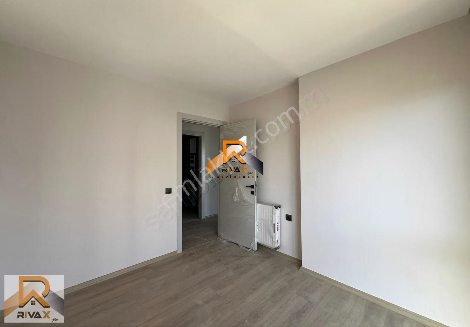 Rivax'tan Denize Yürüme Mesafesi İle Bölgenin Kalbinde Sıfır 2+1 - Görsel 11