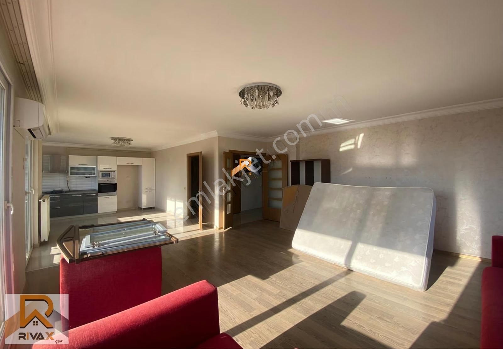 Rivax'tan Merkez Mahallesinin Göbeğinde Site İçi Geniş Ferah 3+1 - Görsel 11