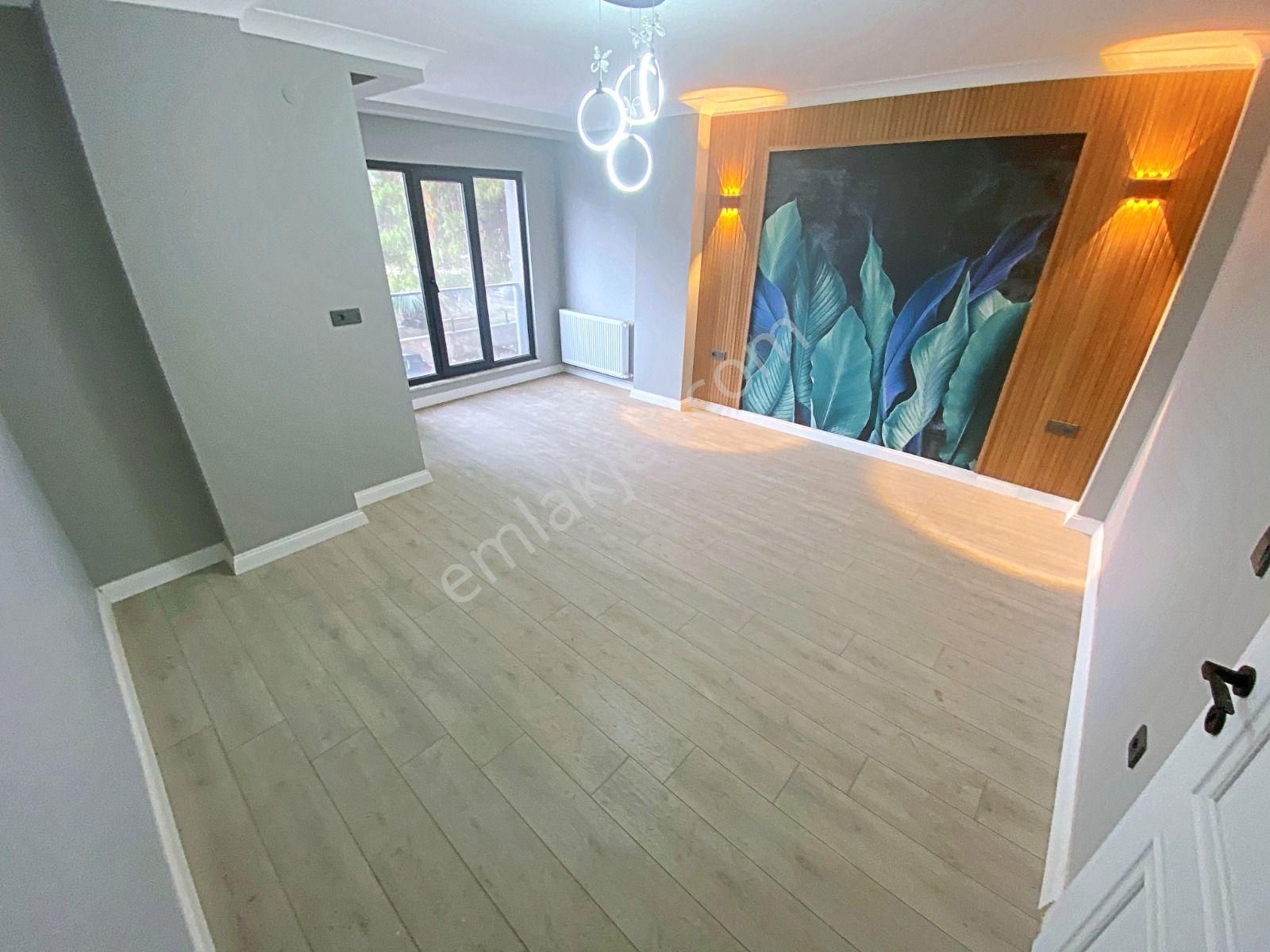 Edremit Merkezde Sıfır 5+1, 3 Katlı, Bahçeli, Doğalgazlı Satılık Villa - Görsel 23