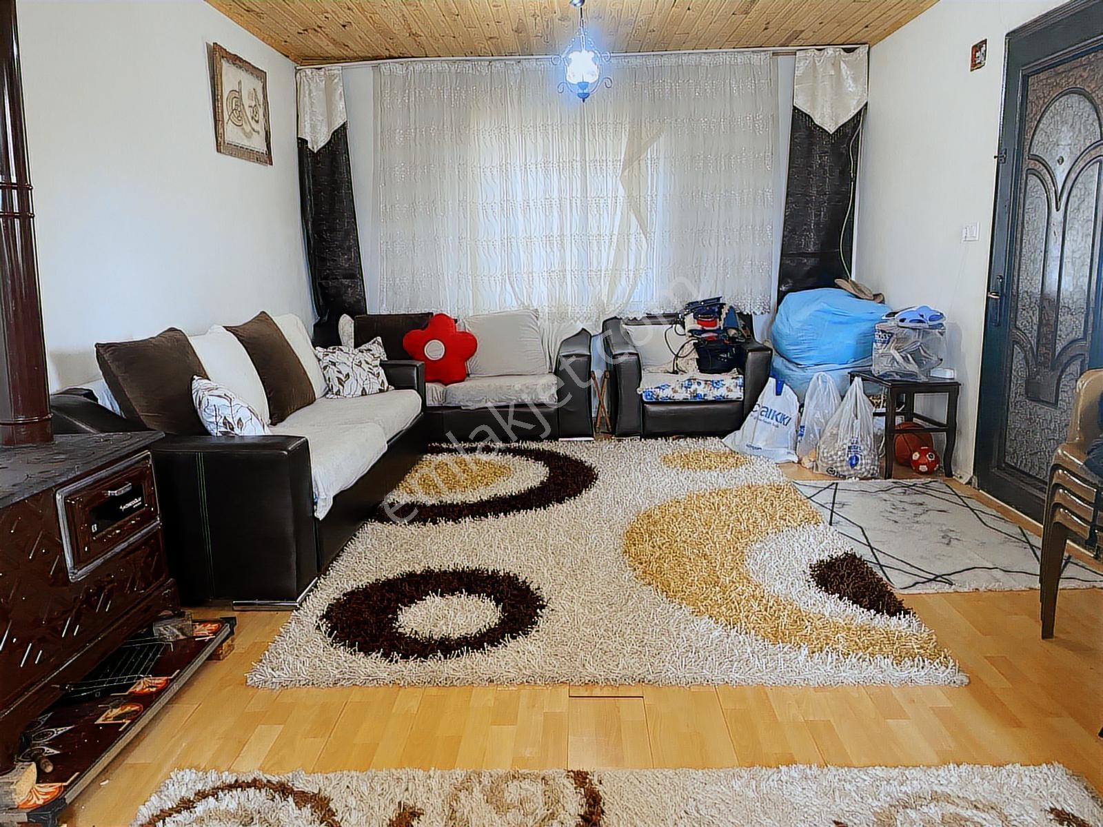 Sirkeli'de Tapulu Elektirik Su Bağlı 60m² Ev 1000m²hobi Bahçesi - Görsel 3