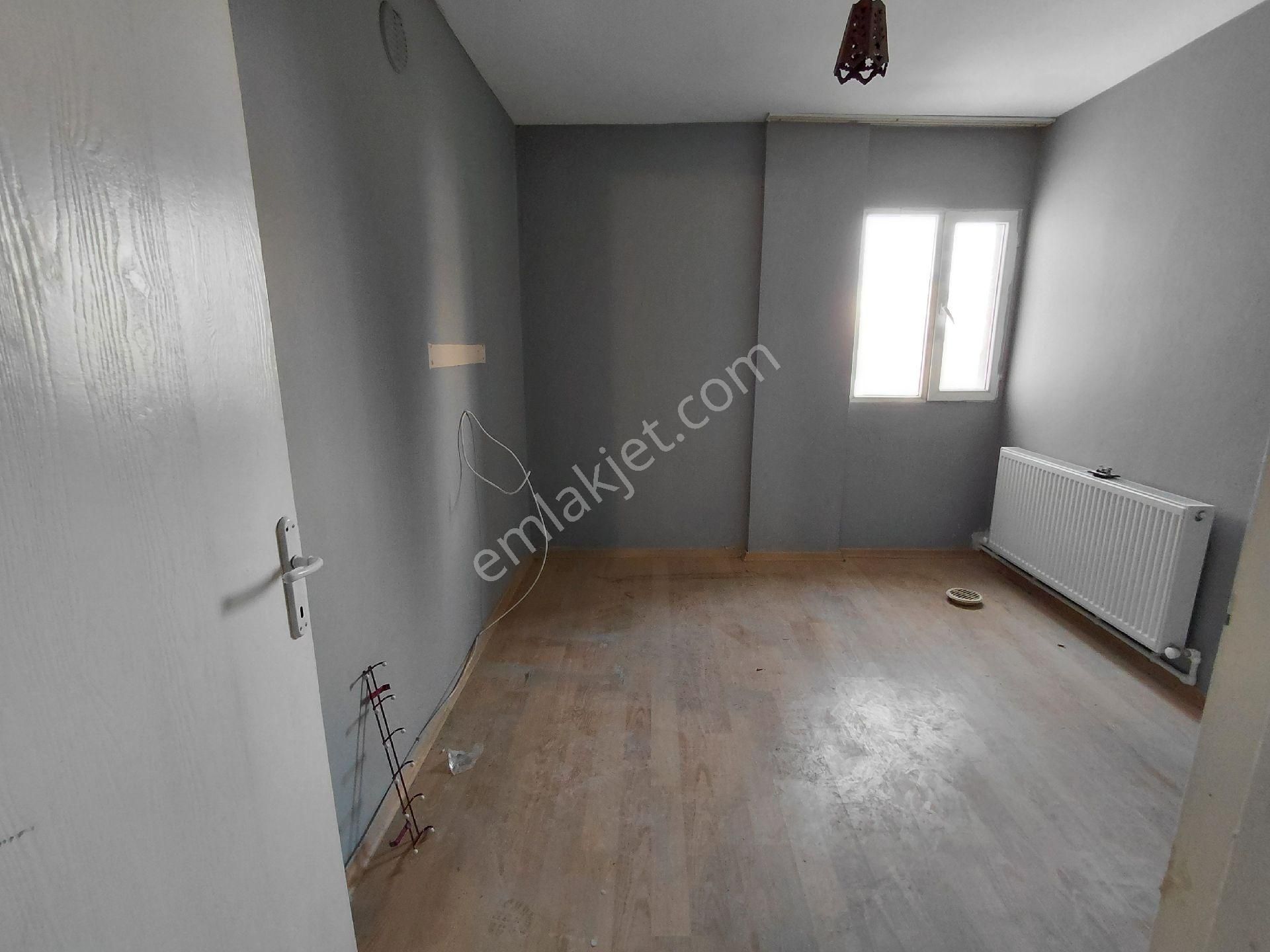 Bornova Evka 4 2+1 Açık Mutfak Doğalgazlı Kiralık Daire - Görsel 24