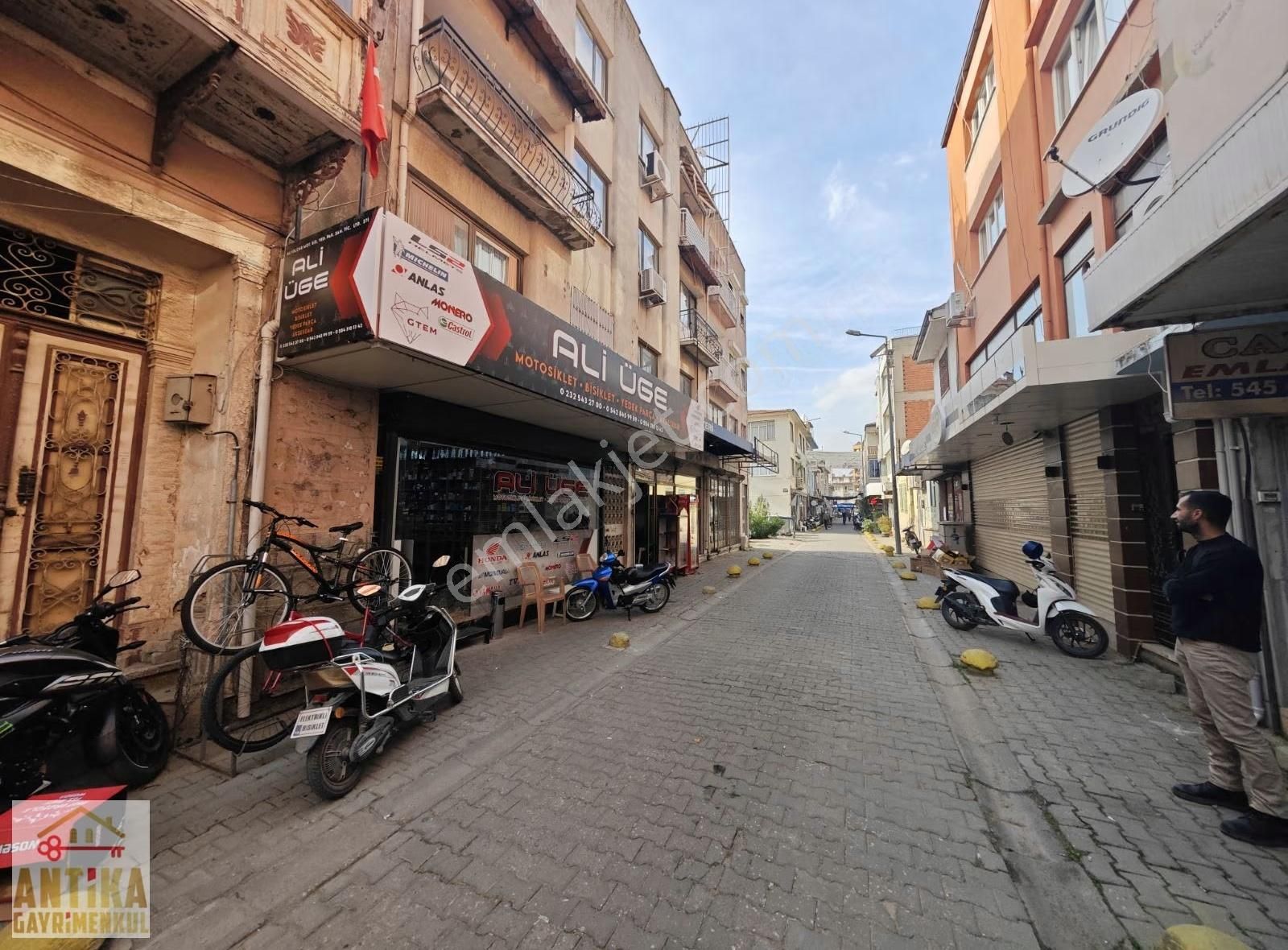 Antika Gayrimenkul'den Uzun Sokakta 3 Katlı Satılık İş Yeri - Görsel 16