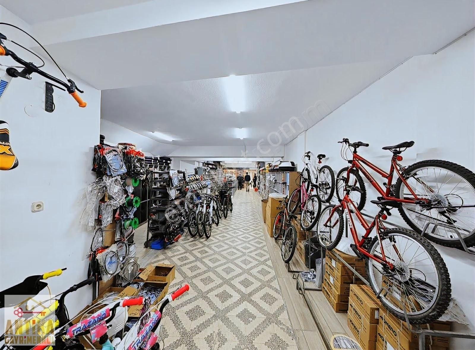 Antika Gayrimenkul'den Uzun Sokakta 3 Katlı Satılık İş Yeri - Görsel 5