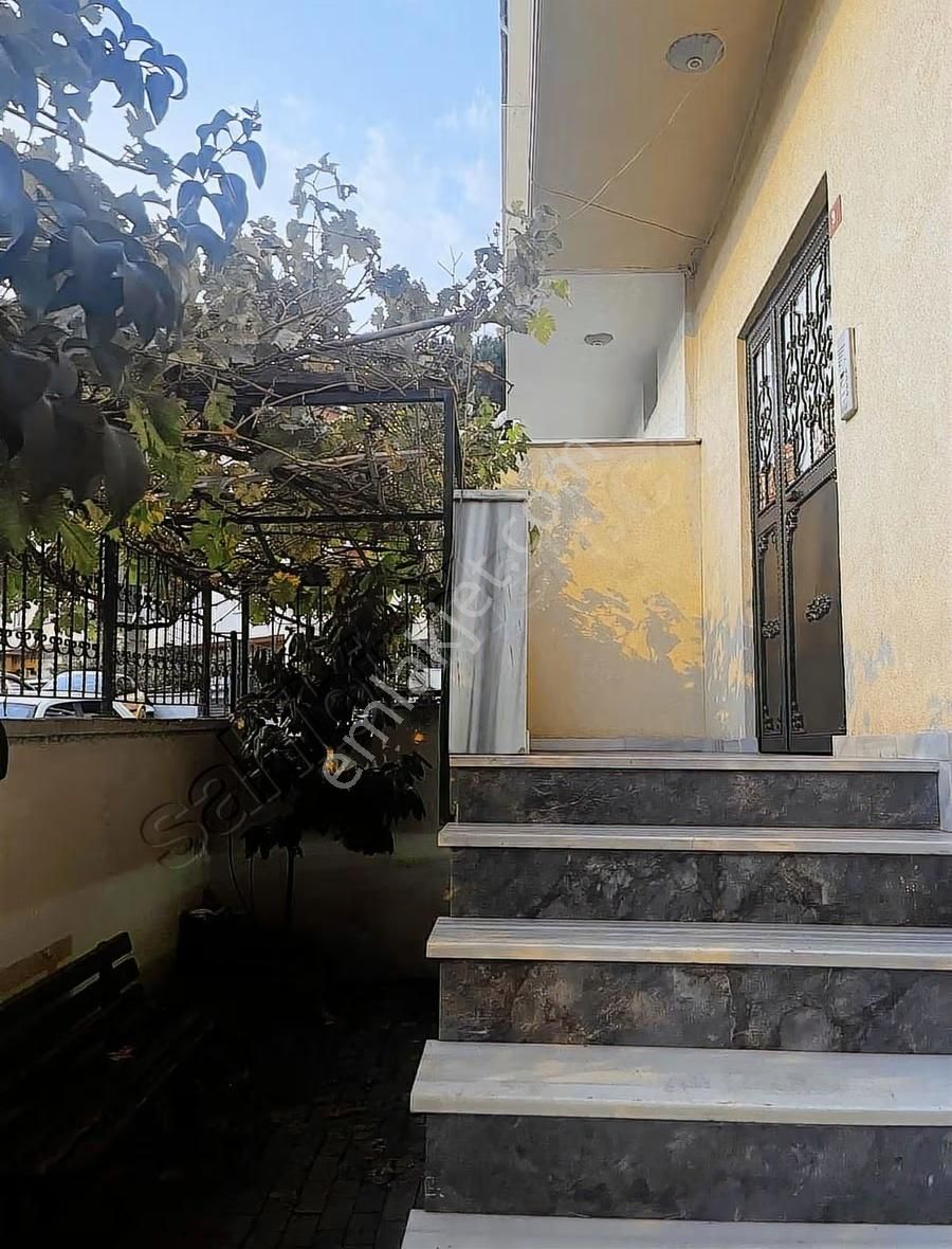 Pendik Esenler'de Ahşap Detaylı Şık 2+1 Kiralık Daire - Görsel 12