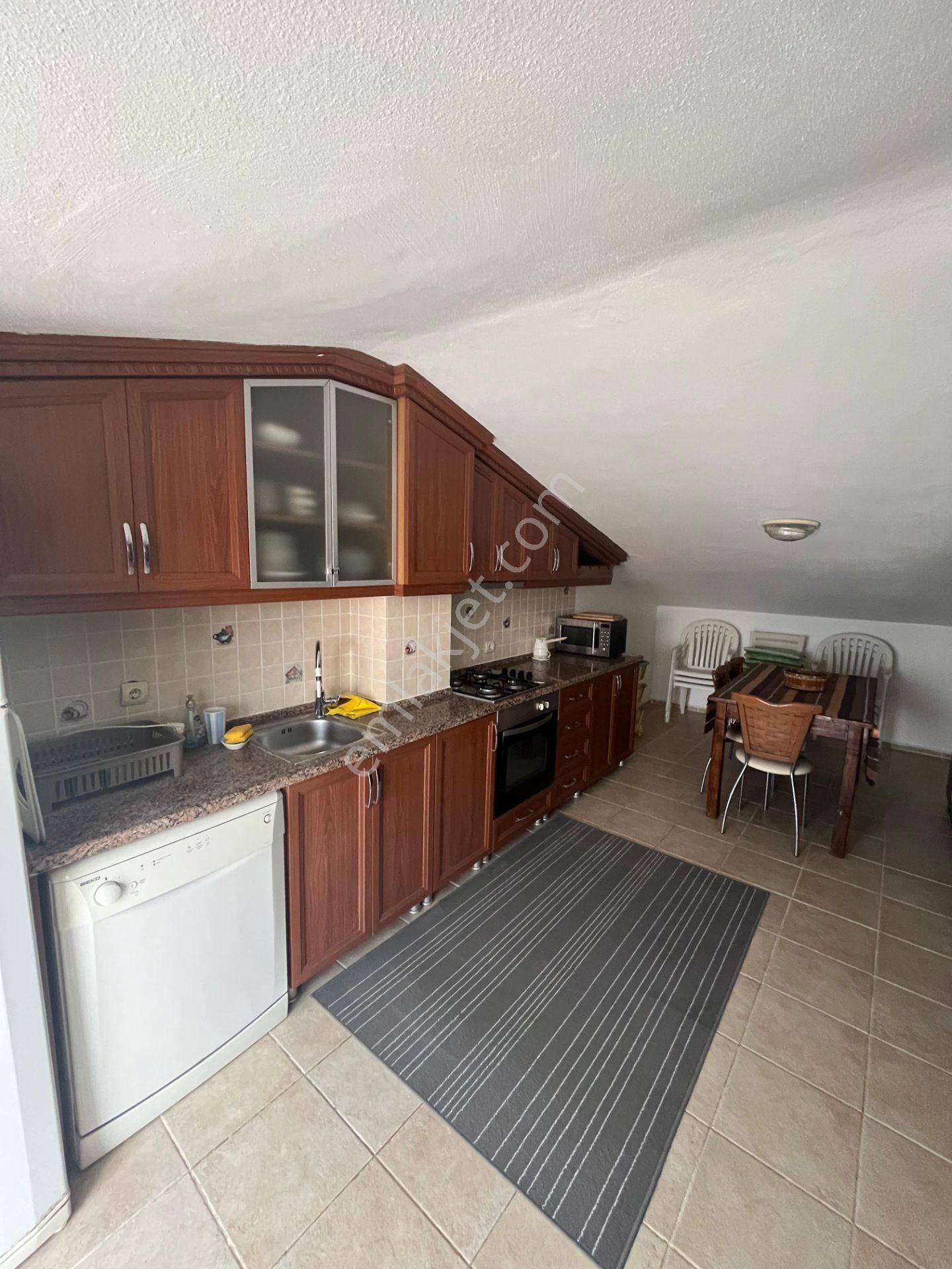 Kuşadası Güzelçamlı Mahallesinde Ful Eşyalı Kiralık Dubleks Daire 50.000 Tl. - Görsel 8
