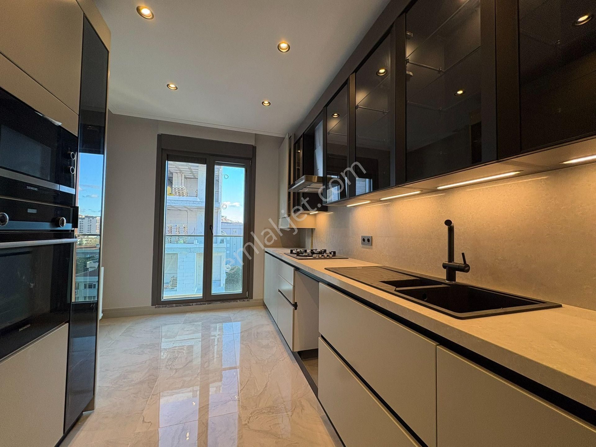 Fenerbahçede Bağdat Cad. 2. Binada Sahile Yakın 3+1 106 M² Net - Görsel 10