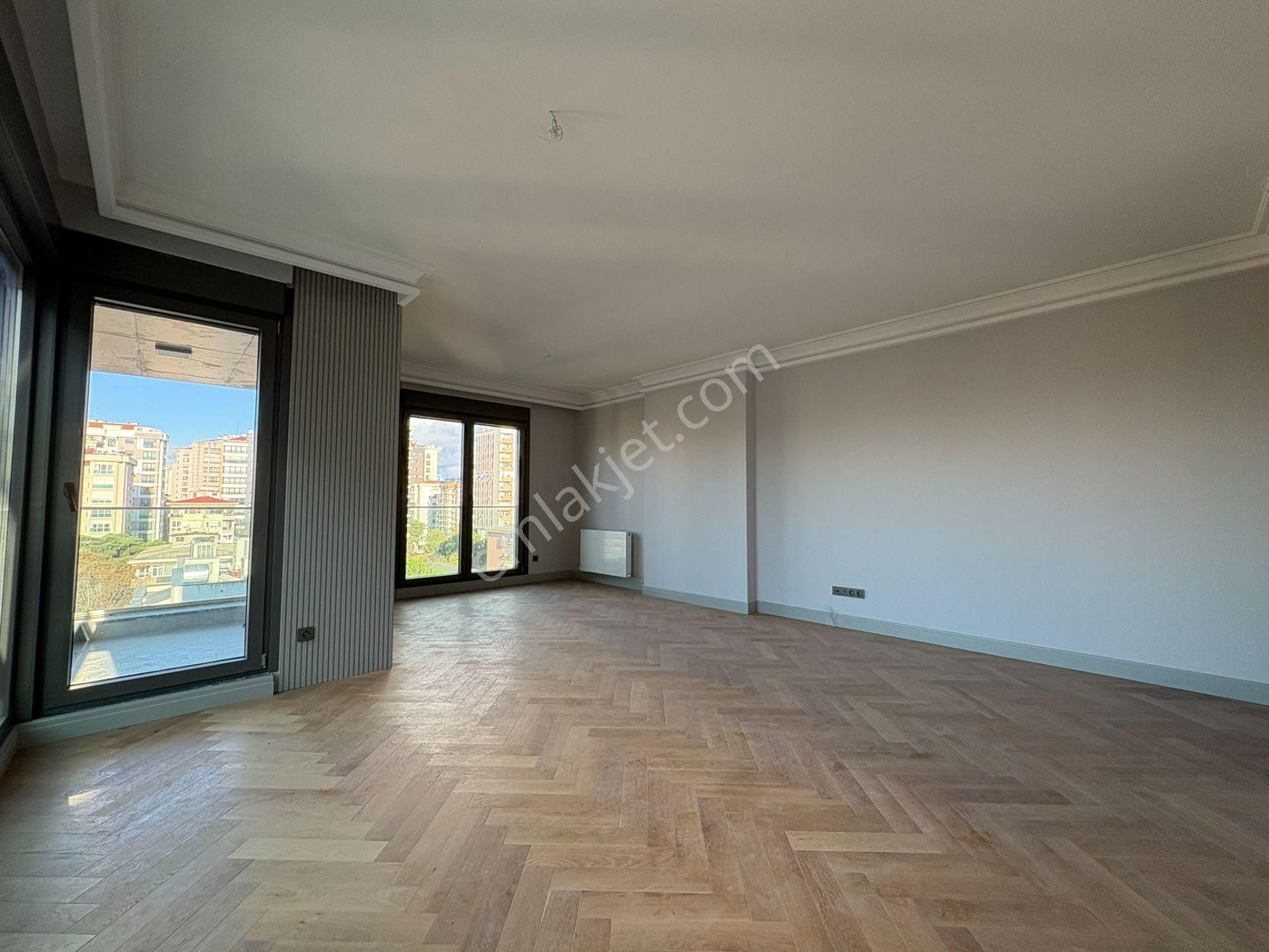 Fenerbahçede Bağdat Cad. 2. Binada Sahile Yakın 3+1 106 M² Net - Görsel 3