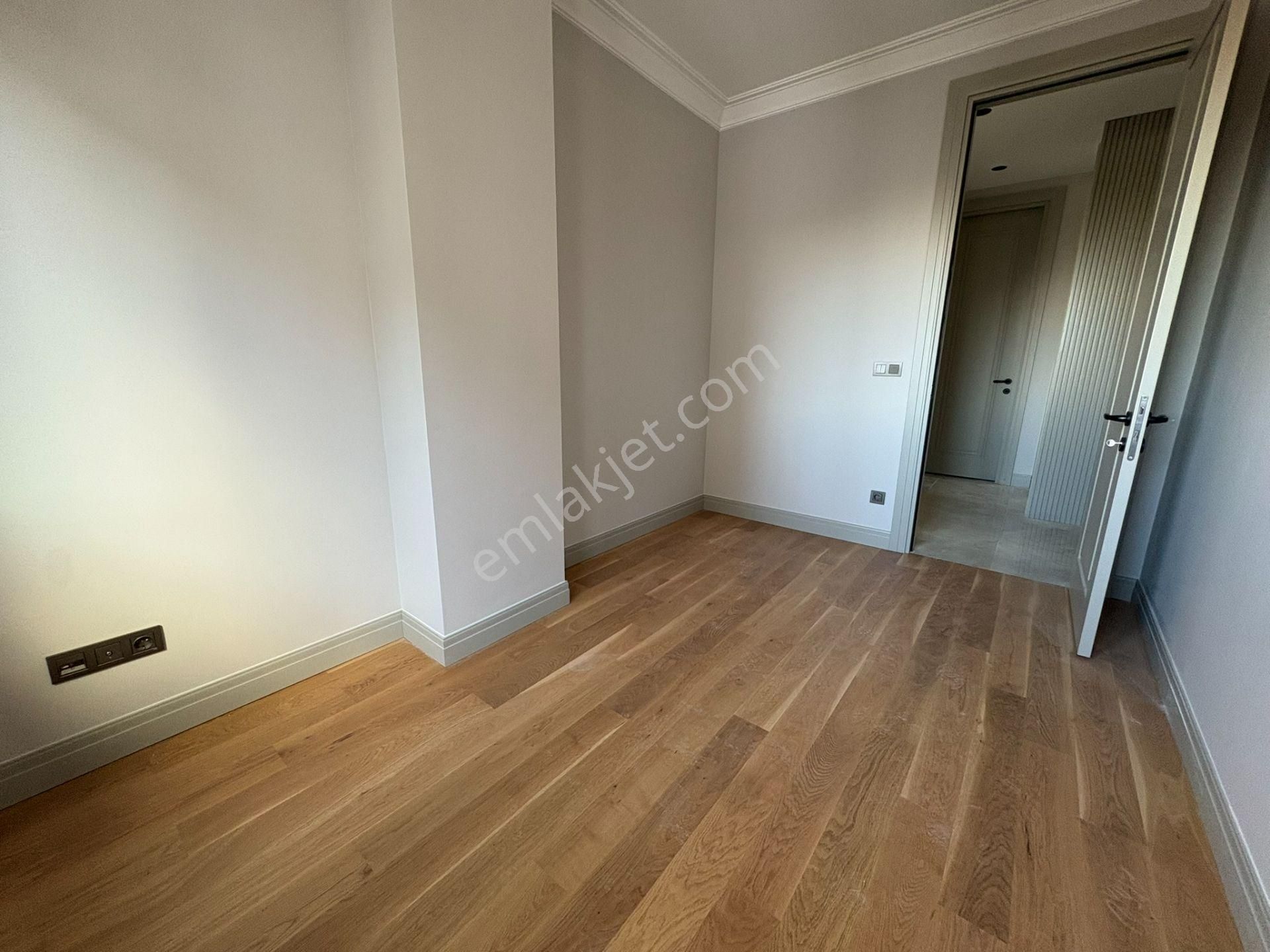 Fenerbahçede Bağdat Cad. 2. Binada Sahile Yakın 3+1 106 M² Net - Görsel 16