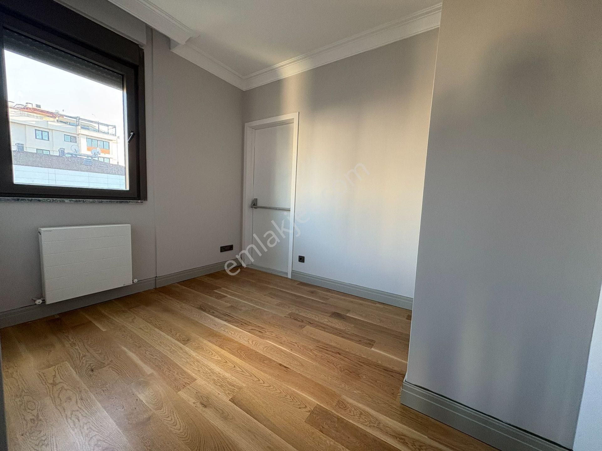 Fenerbahçede Bağdat Cad. 2. Binada Sahile Yakın 3+1 106 M² Net - Görsel 18