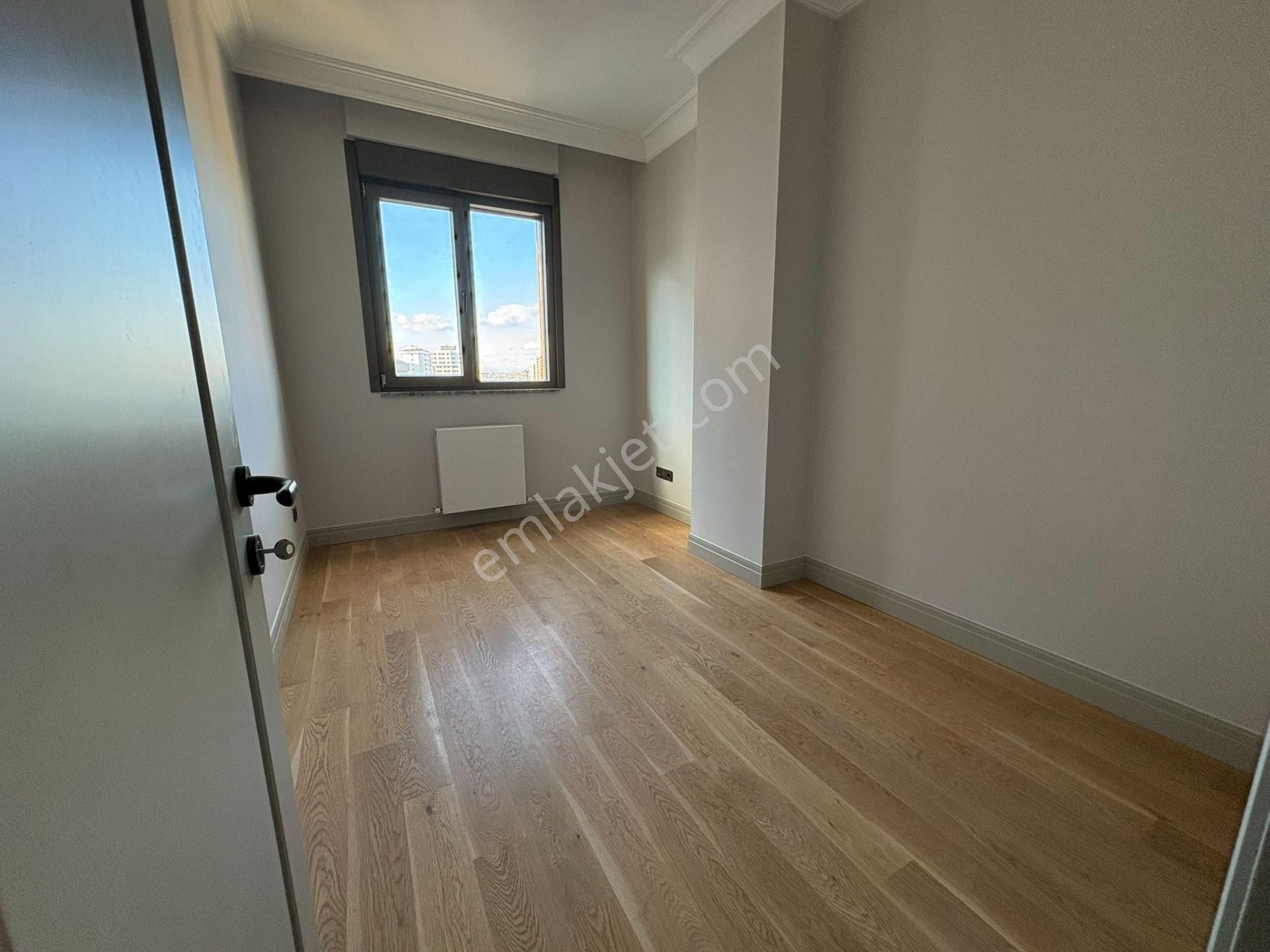 Fenerbahçede Bağdat Cad. 2. Binada Sahile Yakın 3+1 106 M² Net - Görsel 13