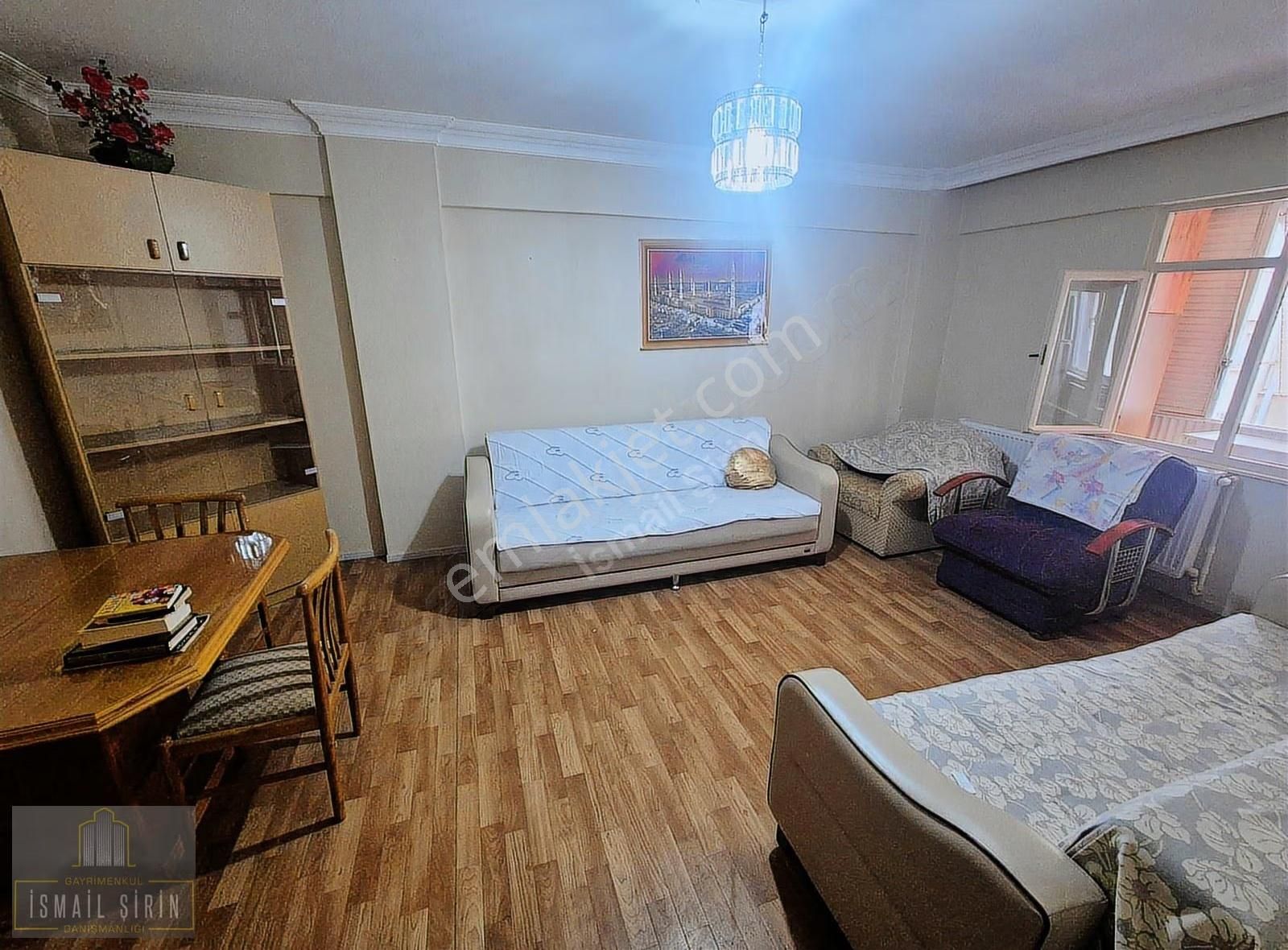 İsmail Şirinden Ana Cadde Üzeri Binada Ara Kat 2+1 Daire