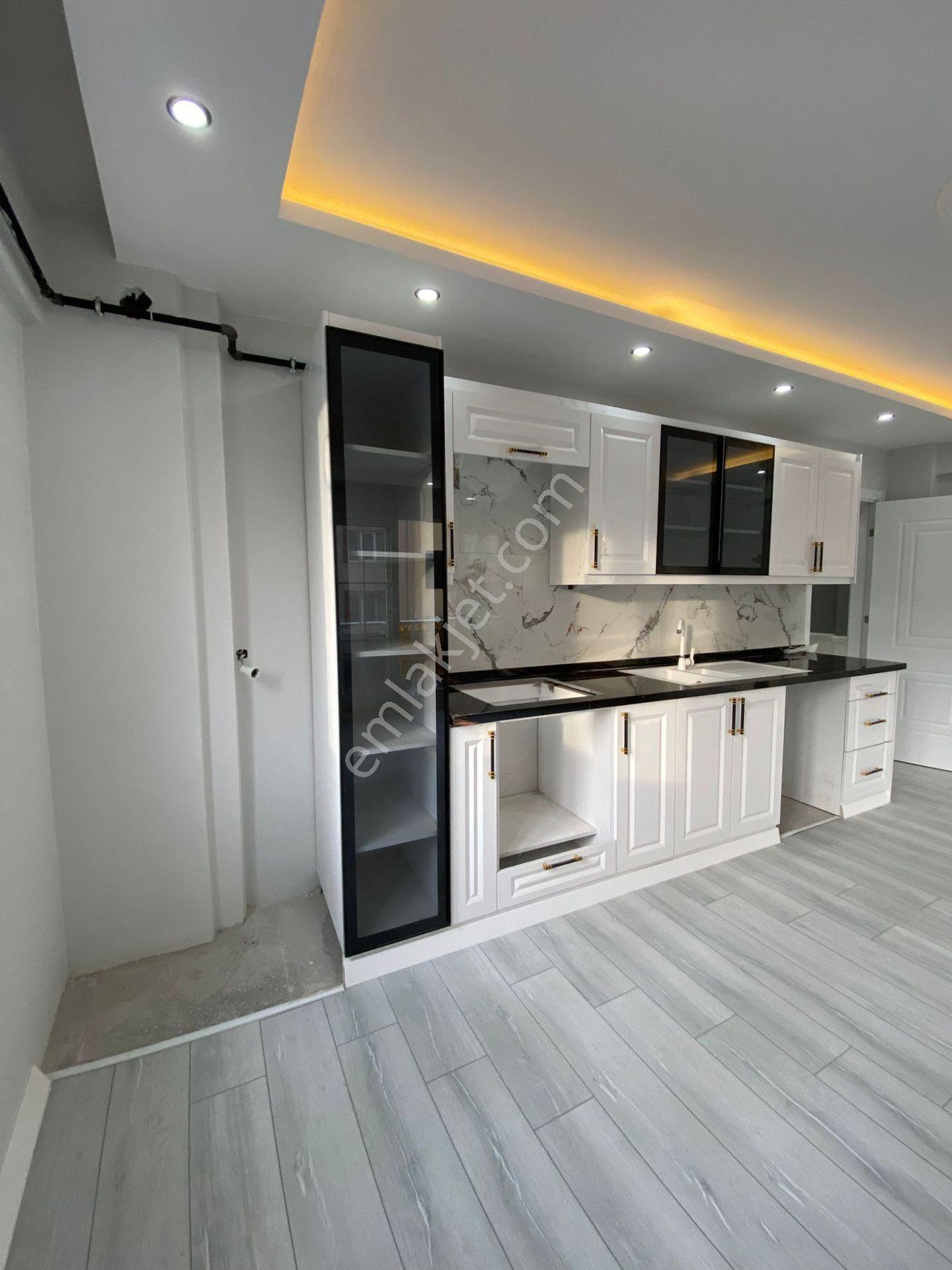 🏡 Merkez Efendi Mahallesi 🏡 ✅2+1 80 M2 5 Katlının 3 Katı ❇️sıfır Full Özelikli - Görsel 2