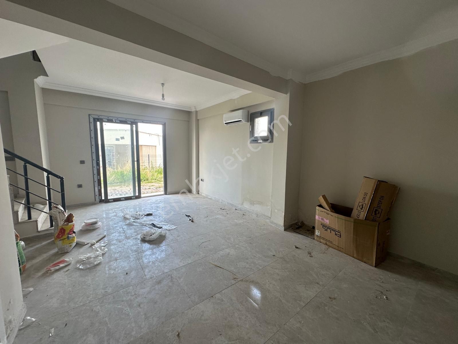 Deniz Manzaralı Bahçe Kullanımlı Dubleks 2+1 Daire - Görsel 5