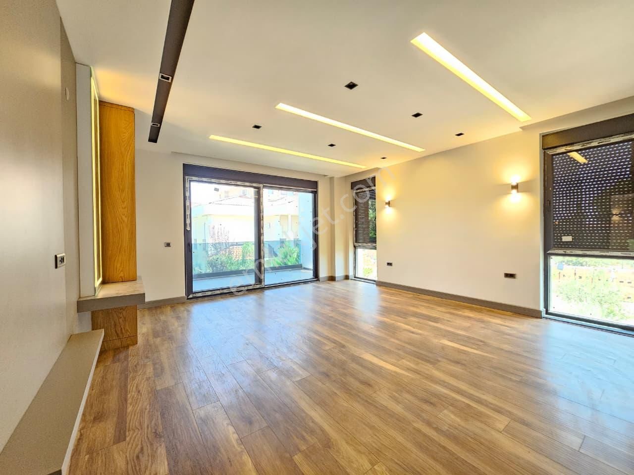 Yeşilbayırda 4+1 Modern Mimarili, Özel Havuzlu Lüks Villa - Görsel 14