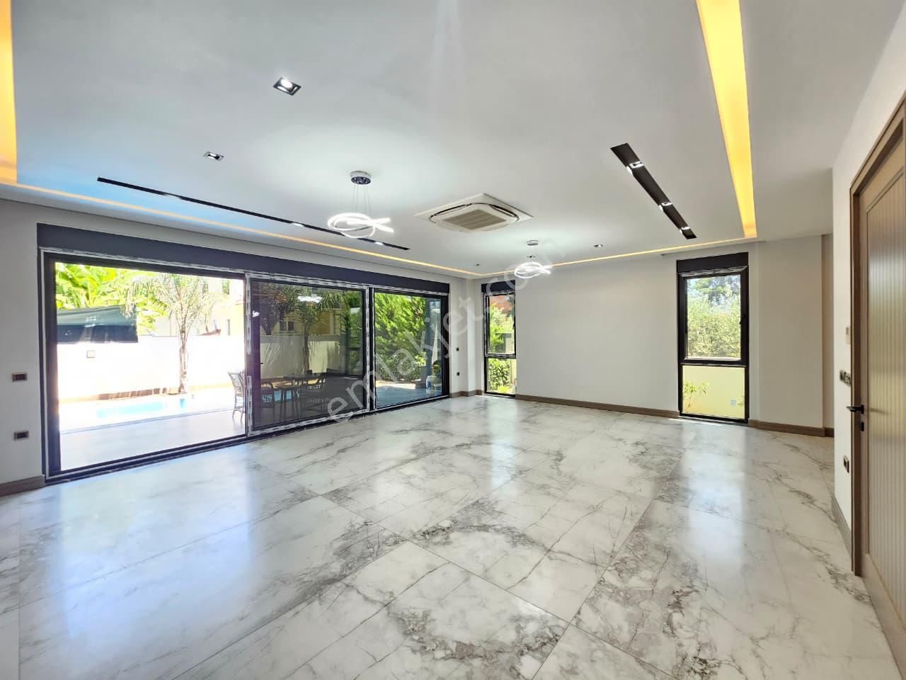 Yeşilbayırda 4+1 Modern Mimarili, Özel Havuzlu Lüks Villa - Görsel 6