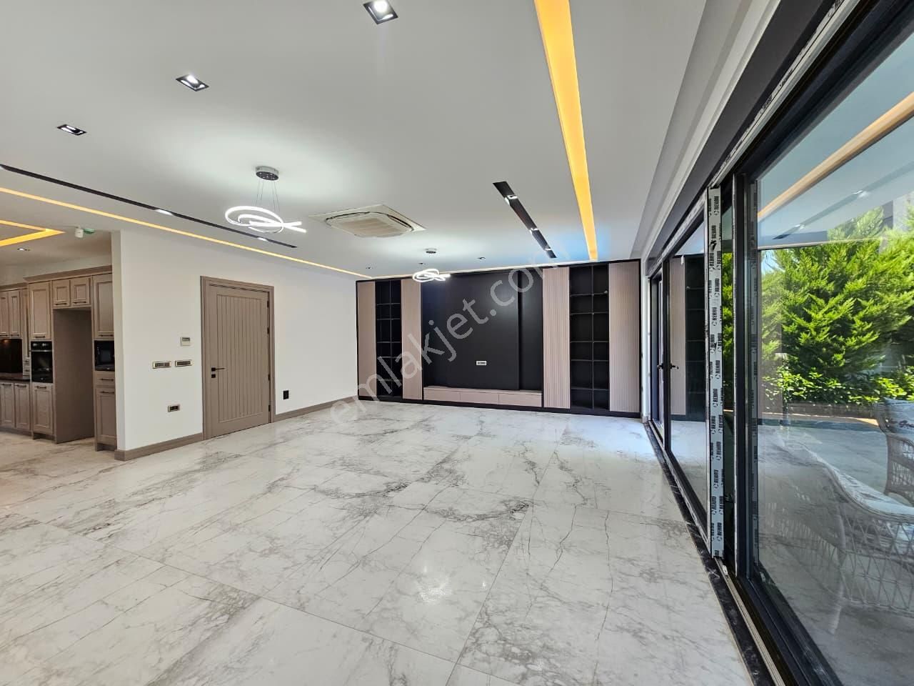 Yeşilbayırda 4+1 Modern Mimarili, Özel Havuzlu Lüks Villa - Görsel 5