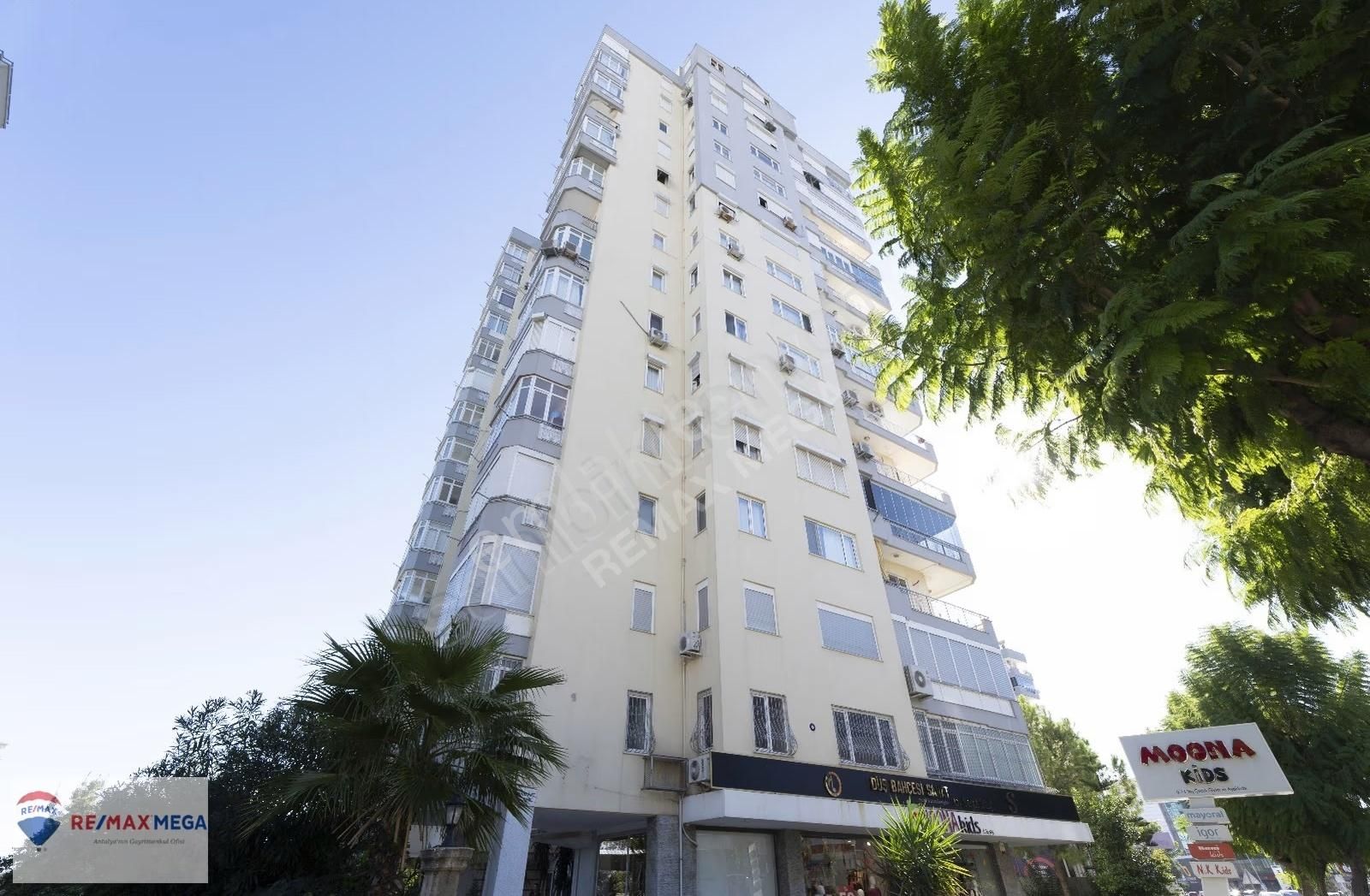 Kırcami De 3+1 Doğalgazlı Satılık Arakat Daire
