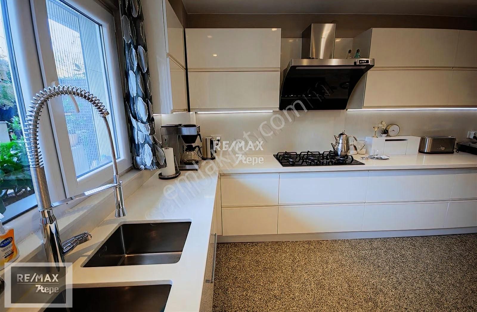 Emirgan 'da Havuzlu Müstakil Mükemmel Villa - Görsel 14