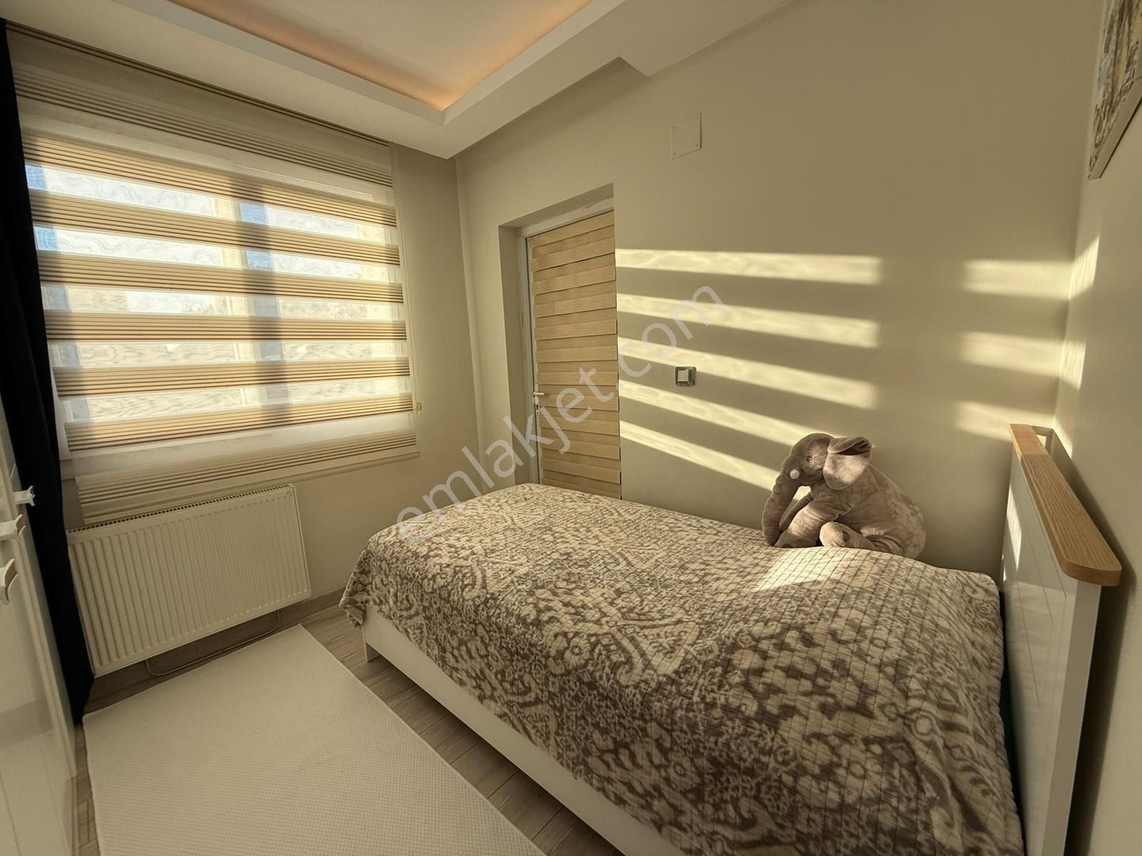 Tellidere'de/metroya Yakın/3 Yaş/3+1/k.mutfak/ç.banyo/iskanlı !! - Görsel 7