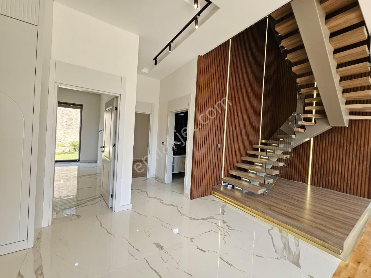 Altıntaş'ta 4+1 Modern Ve Lüks Müstakil Villa - Görsel 16