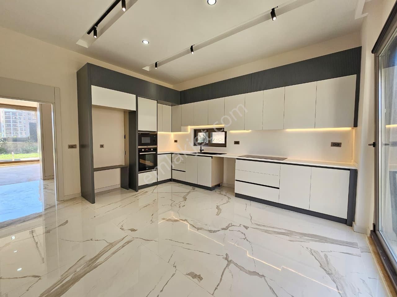 Altıntaş'ta 4+1 Modern Ve Lüks Müstakil Villa - Görsel 11