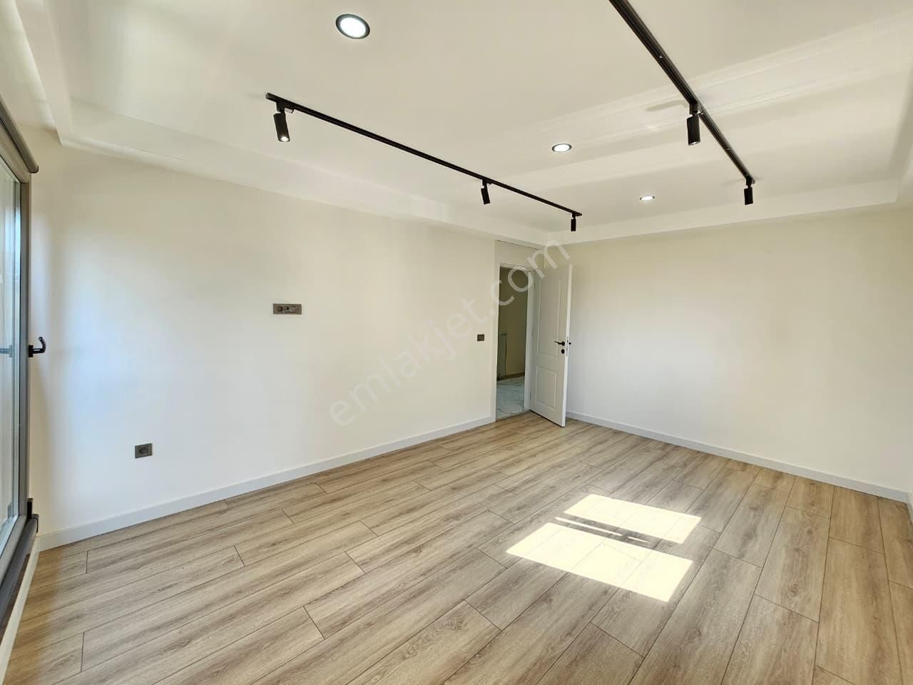 Altıntaş'ta 4+1 Modern Ve Lüks Müstakil Villa - Görsel 30