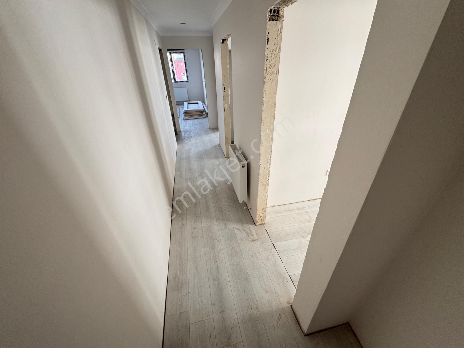 Sıfır Binada - Açık Kapalı Otoparklı - E5 Metro Yakınında Satılık 2+1 Daireler - Görsel 23