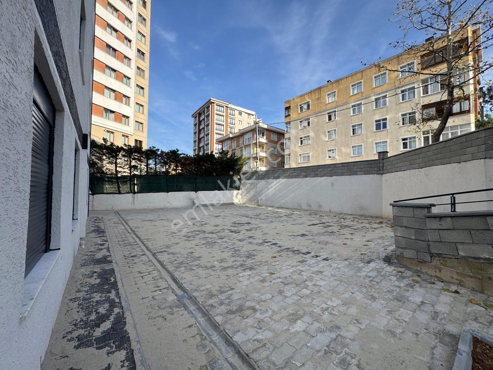 Sıfır Binada - Açık Kapalı Otoparklı - E5 Metro Yakınında Satılık 2+1 Daireler - Görsel 33