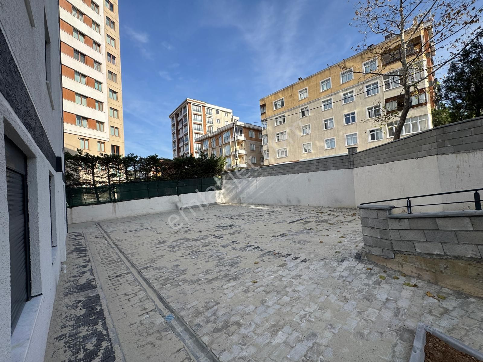 Sıfır Binada - Açık Kapalı Otoparklı - E5 Metro Yakınında Satılık 2+1 Daireler - Görsel 30