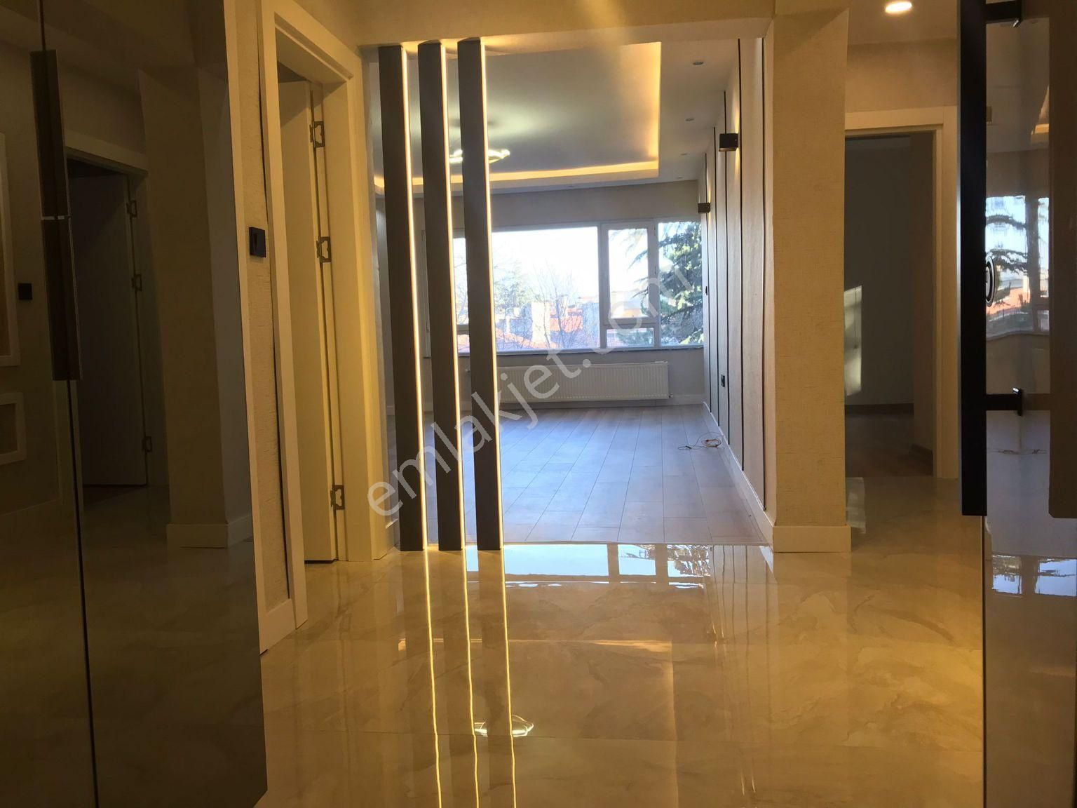 Görkem'den 19 Mayıs Hastanesi Yanı 2+1 Bağımsız Ara Kat 3 Balkonlu Ultra Lüx - Görsel 30