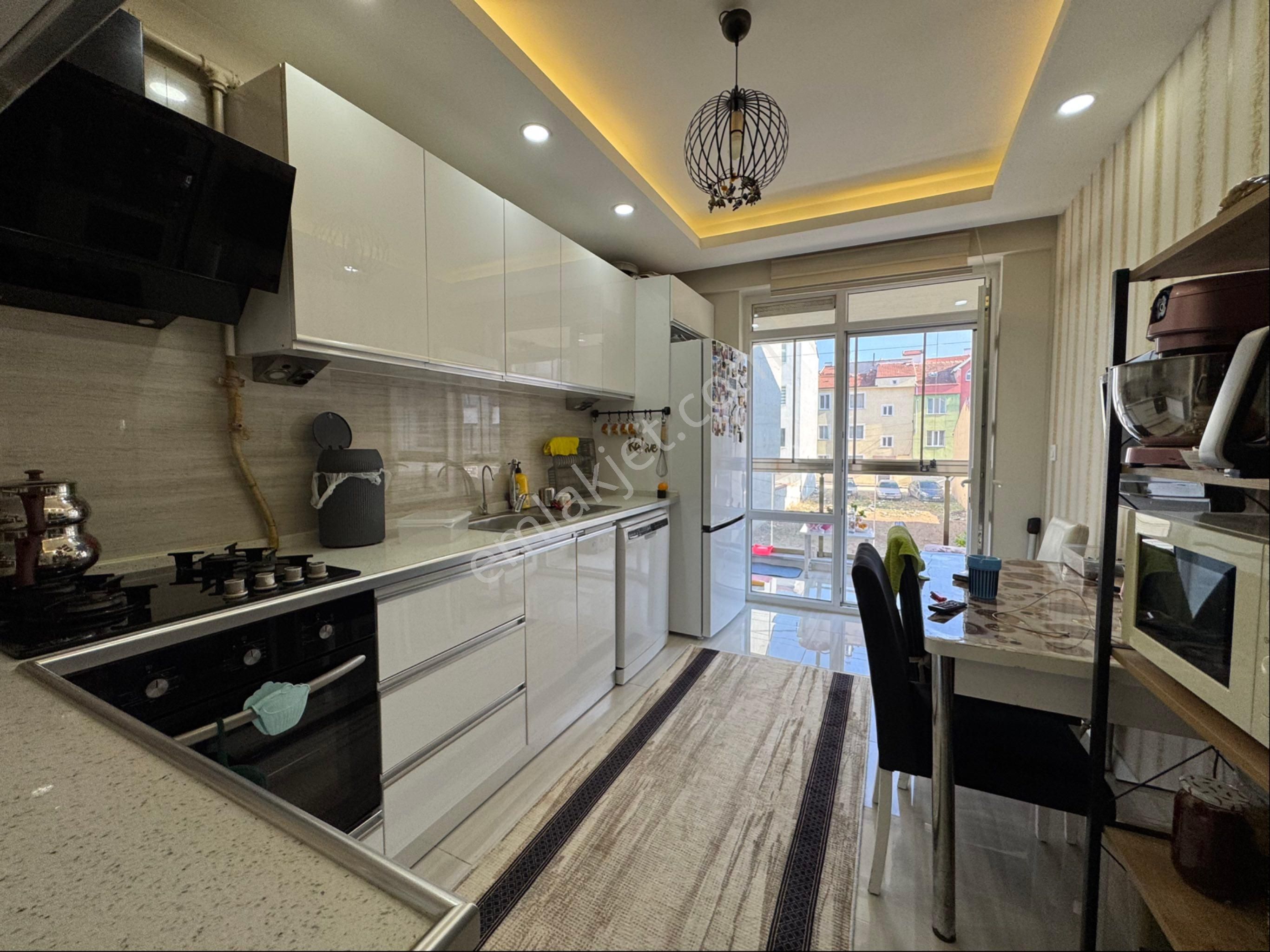 Conker İnşaat Emlak’tan Çamlıca Mahallesi 2+1 Site İçi Satılık Daire - Görsel 3