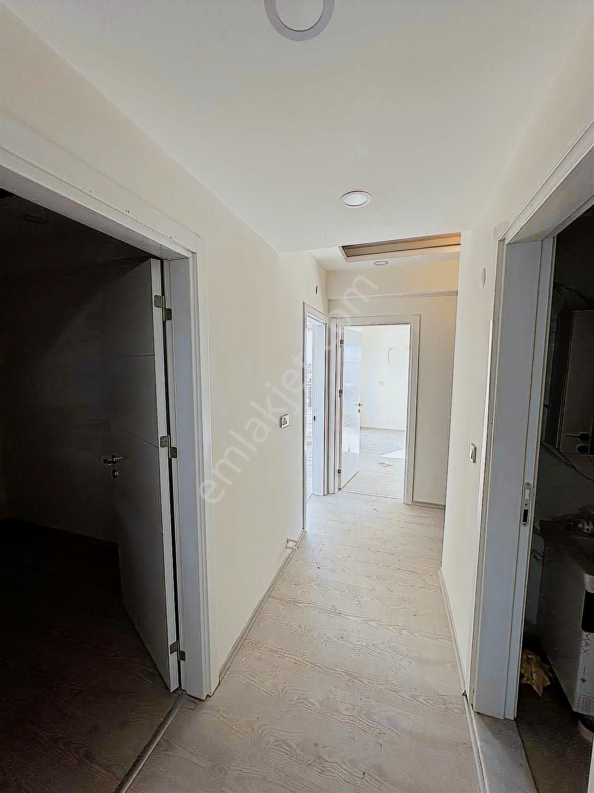 Eksper Den 3 Cepheli,ayrı Mutfaklı,ebeveyn Banyolu 2+1 Daire !!! - Görsel 12