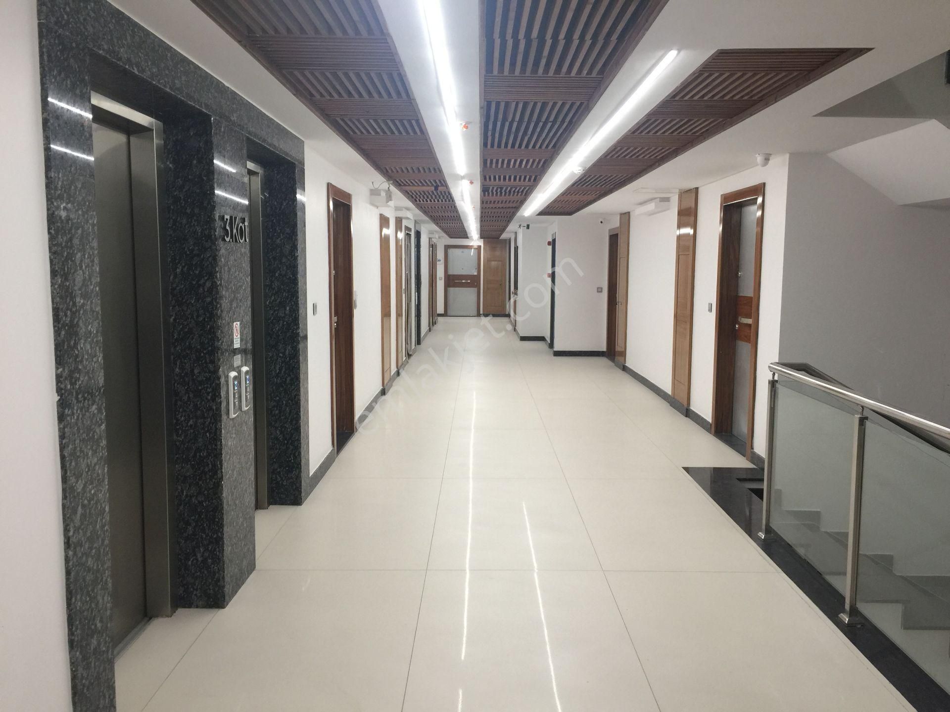 Corner Offıce 2+1 100 M2 Lüks Yapılı Kiralık Ofis - Görsel 14