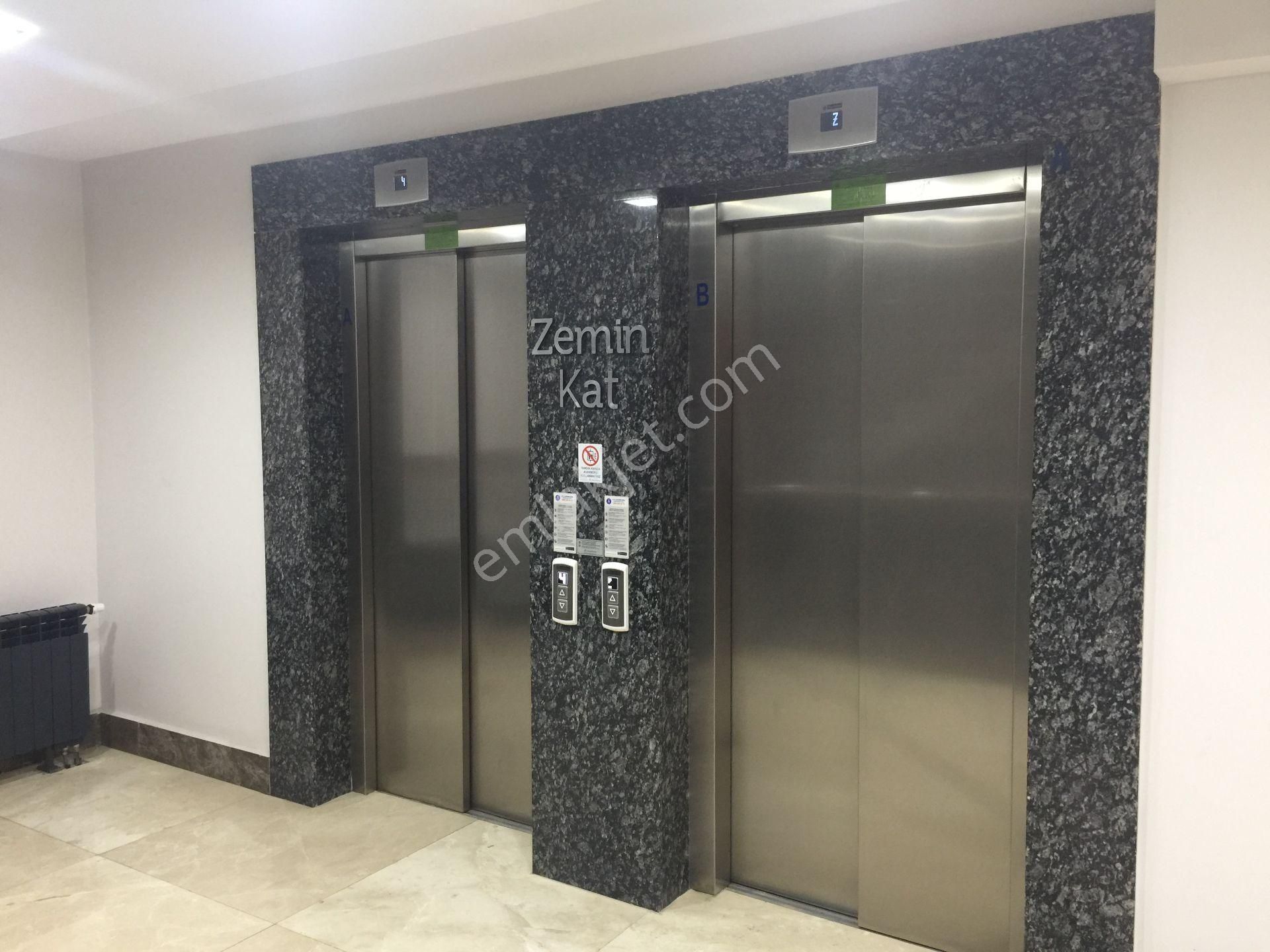 Corner Offıce 2+1 100 M2 Lüks Yapılı Kiralık Ofis - Görsel 11