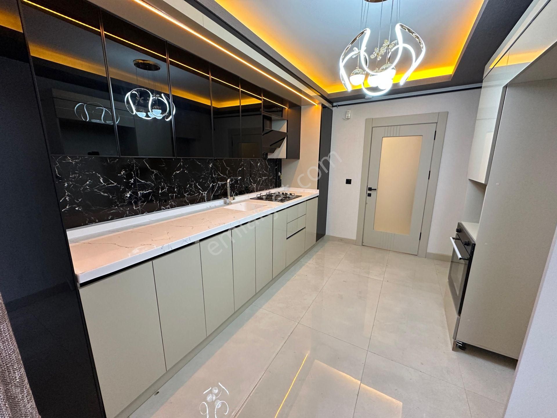 Sincan Yenikent Satılık 3+1 Daire E.banyo Ara Kat Geniş - Görsel 3