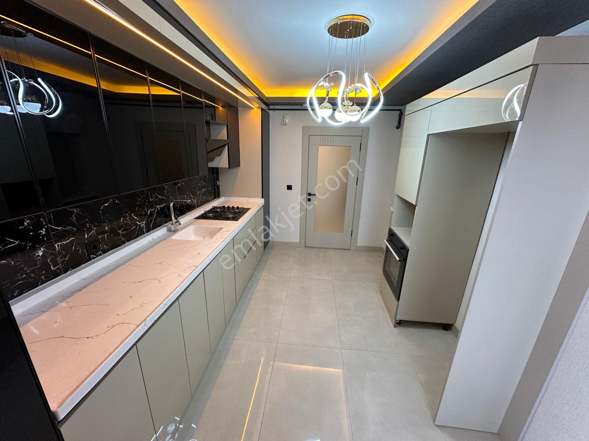 Sincan Yenikent Satılık 3+1 Daire E.banyo Ara Kat Geniş - Görsel 2