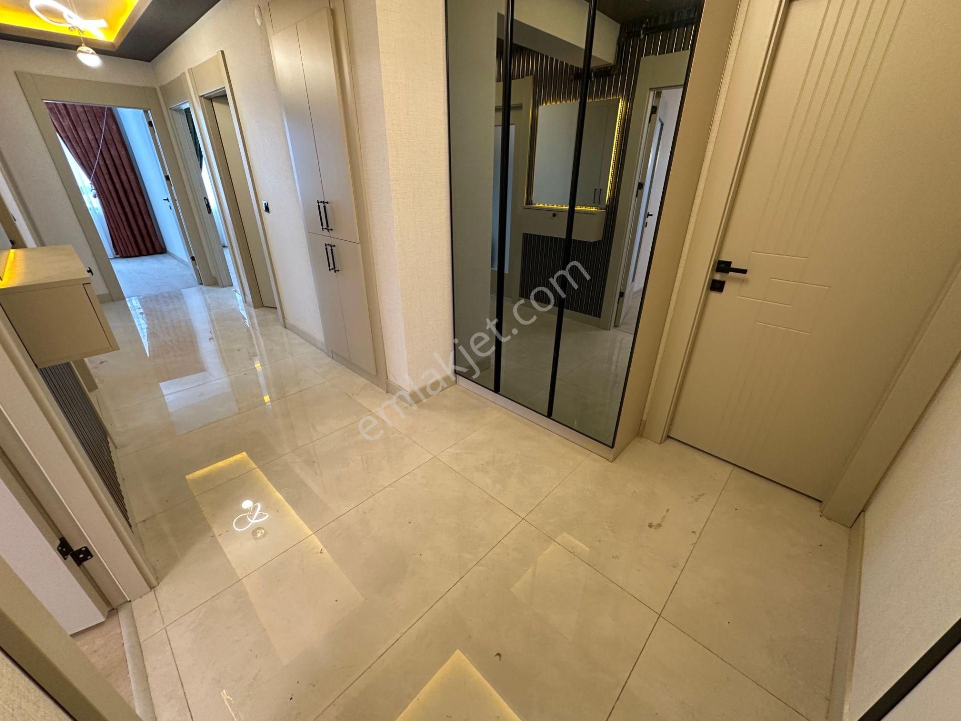 Sincan Yenikent Satılık 3+1 Daire E.banyo Ara Kat Geniş - Görsel 14