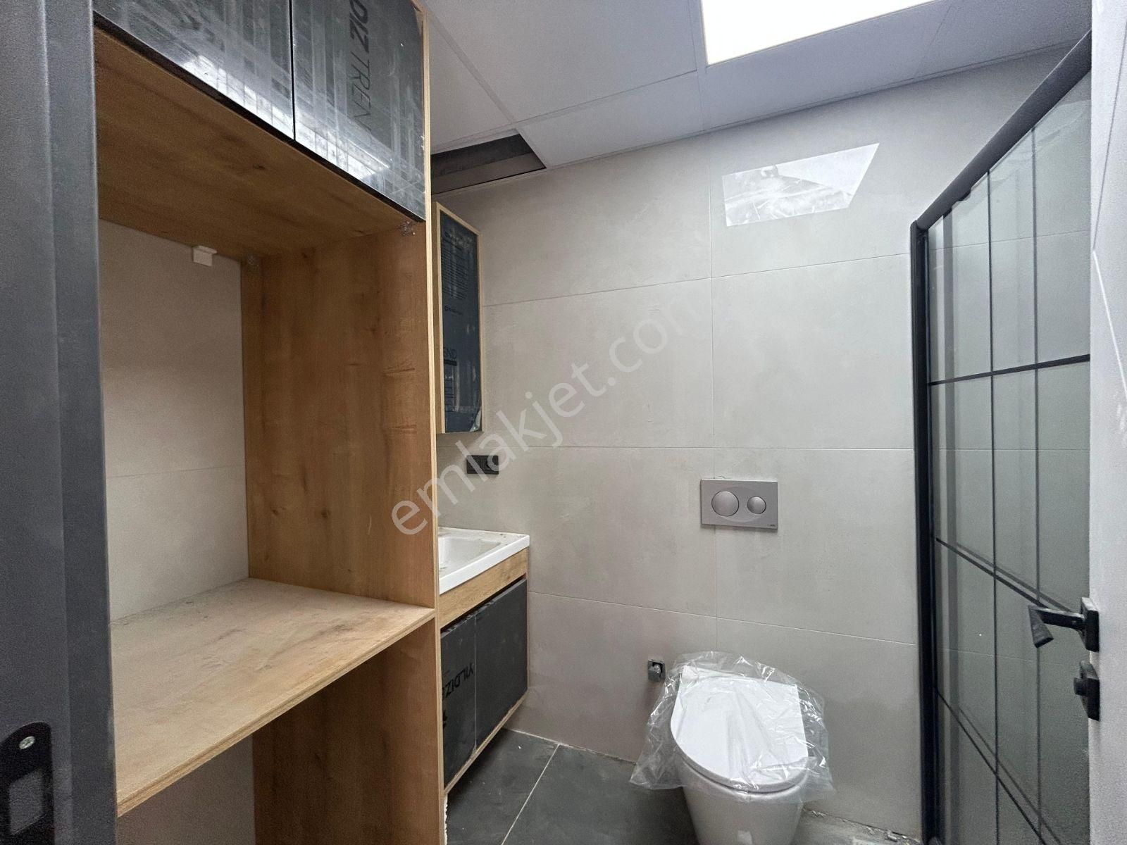 Havuzlu Güvenlikli Sitede 3+1 140 M² Ultra Lüks Daire Modern - Görsel 16