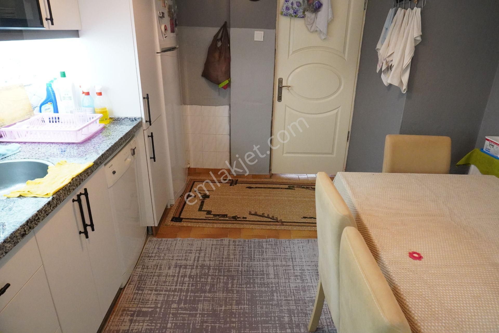 Güzeltepede Satılık 175m2 Arsa Üzerinde 4katlı Bina Çiğliserkan - Görsel 4