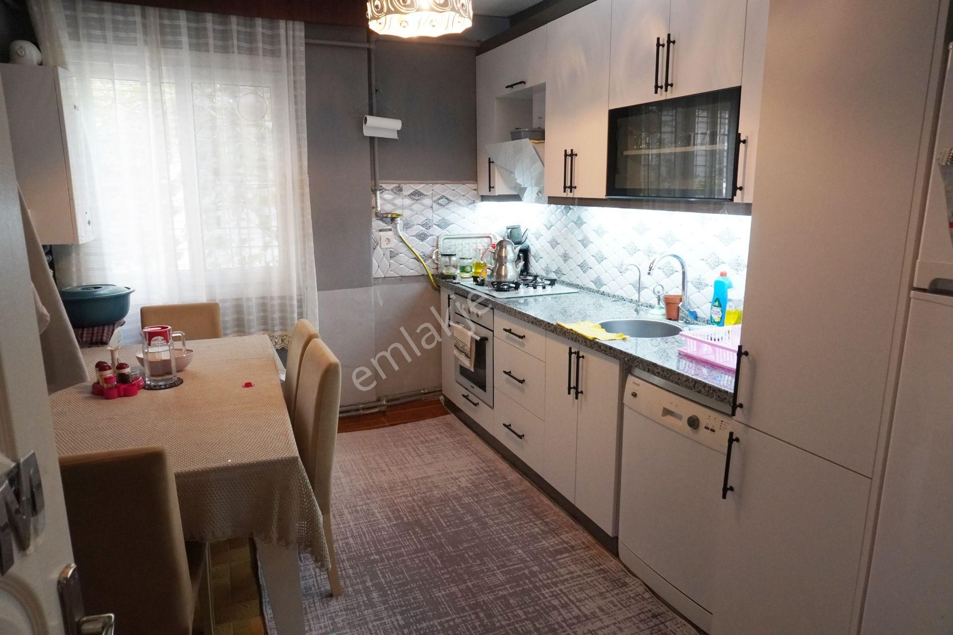 Güzeltepede Satılık 175m2 Arsa Üzerinde 4katlı Bina Çiğliserkan - Görsel 2