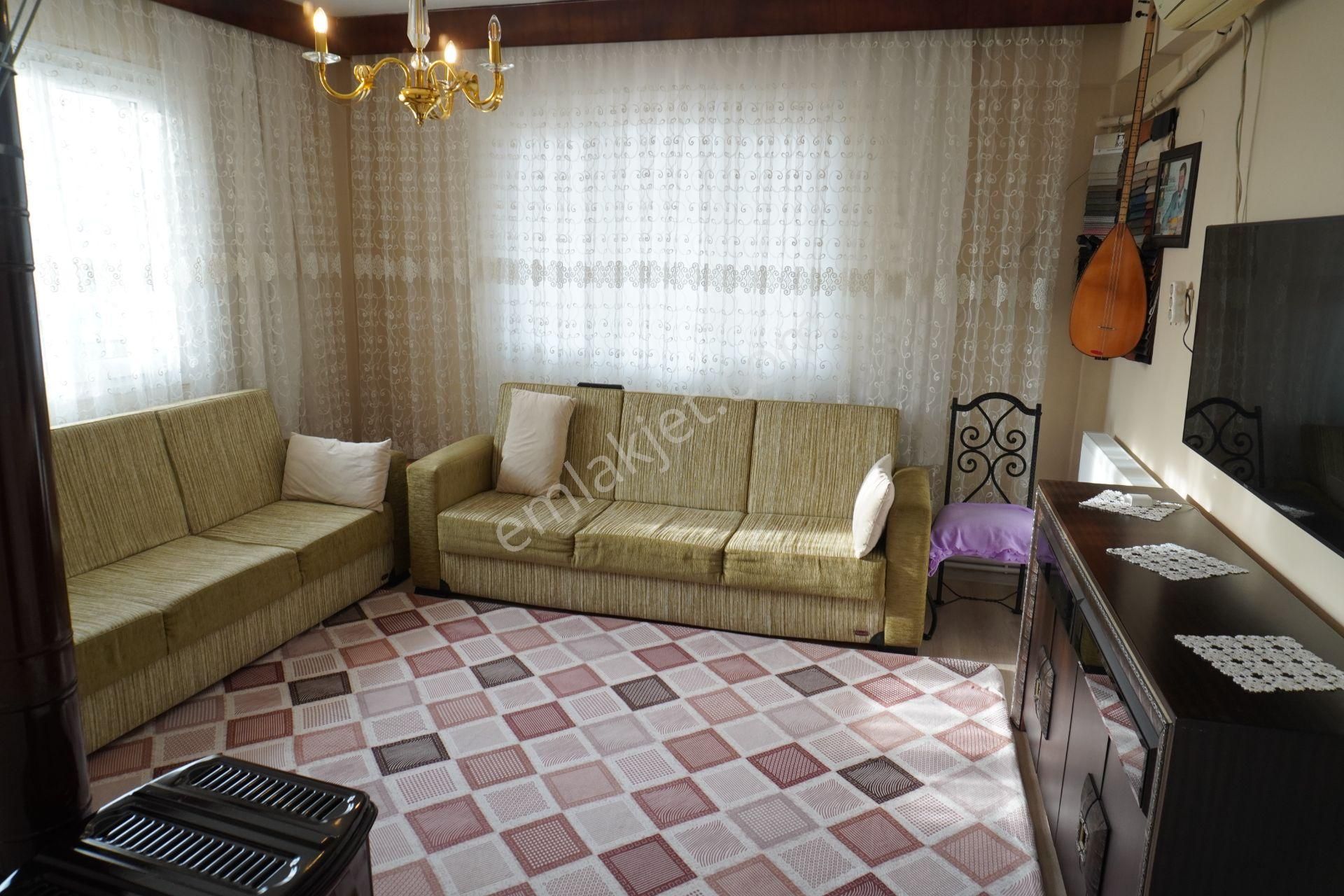 Güzeltepede Satılık 175m2 Arsa Üzerinde 4katlı Bina Çiğliserkan - Görsel 11