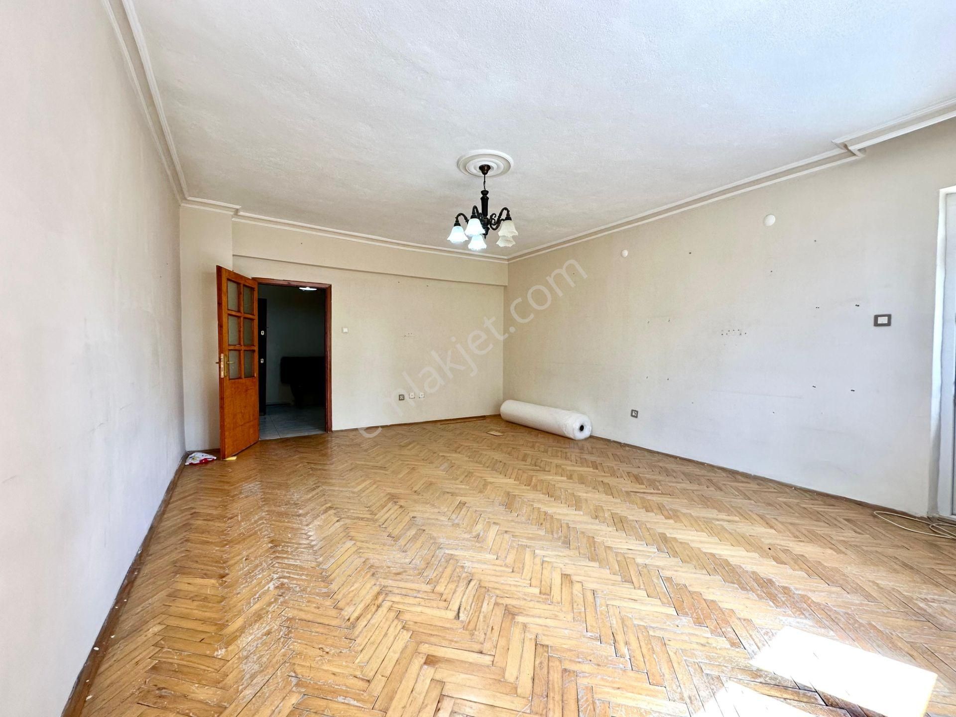 Kalecik Emlak'tan Çift Banyo Asansörlü, Güney Cephe 3+1 125m² - Görsel 7